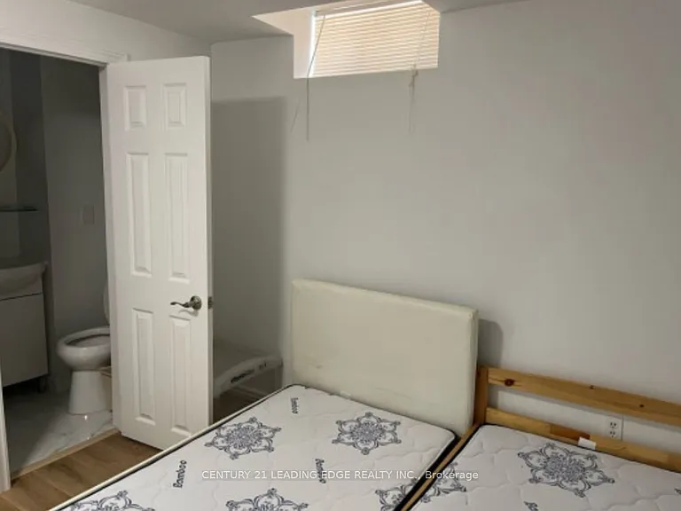 8 Digby Cres #BASEMENT — Photo 6