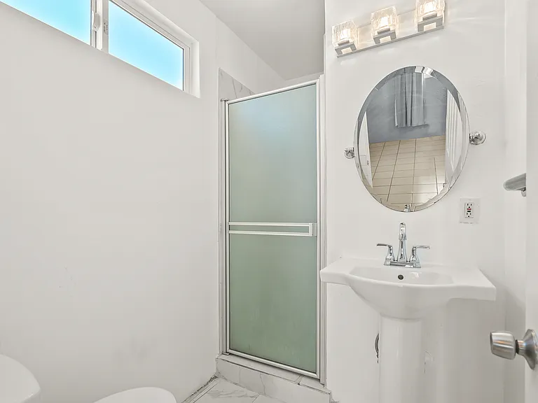 616 N Saint Andrews Pl #7 — Photo 5