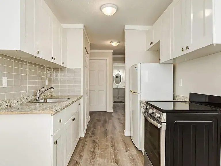 10150 153rd St NW — Photo 4