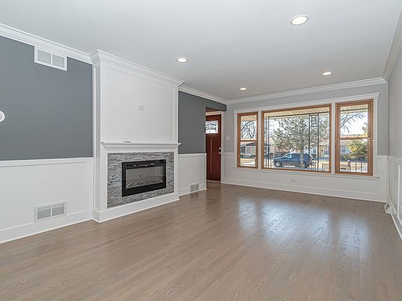2nd image of 9325 Massasoit Ave