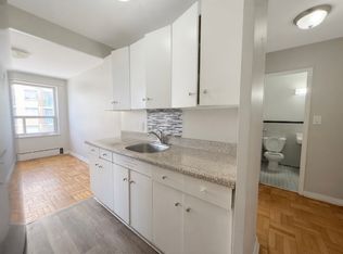 420 Eglinton Ave E #406, Toronto, ON M4P 1L8
