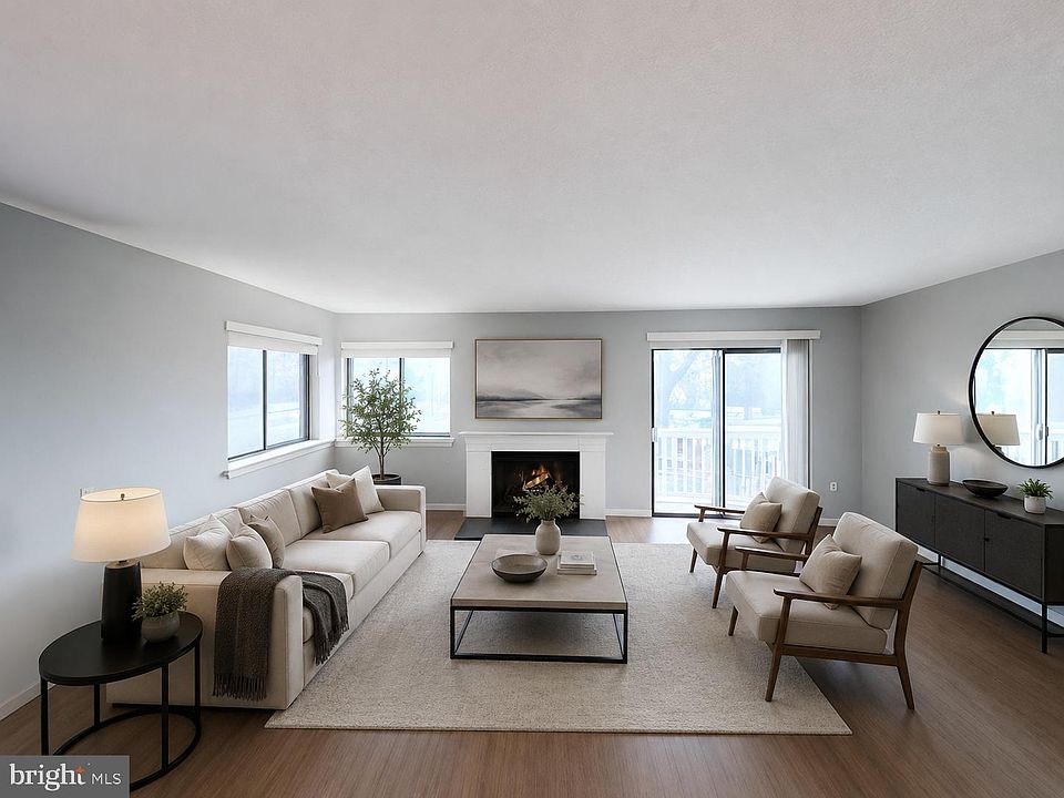 1st image of 18428 Point Seneca Pl