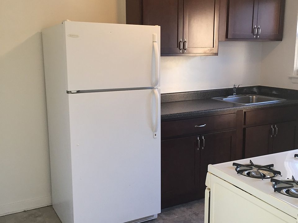 1st image of 427 N Butrick St
