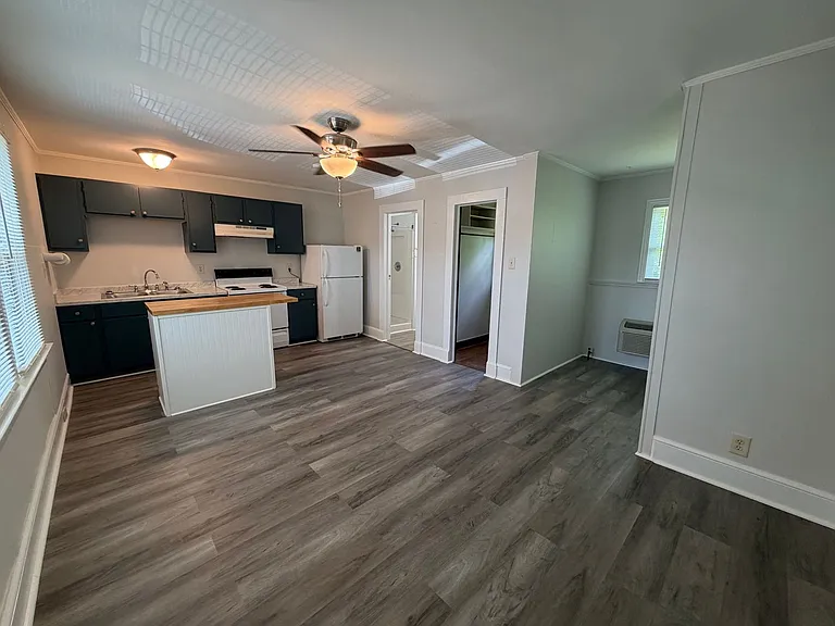 653 E Main St #D — Photo 7