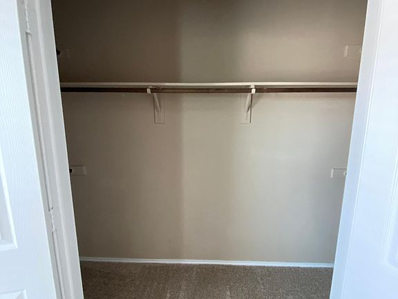 Walk in closet