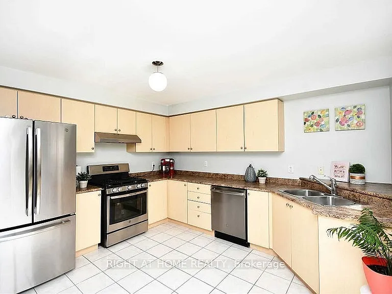 33 Schooner Dr #UPPER — Photo 12