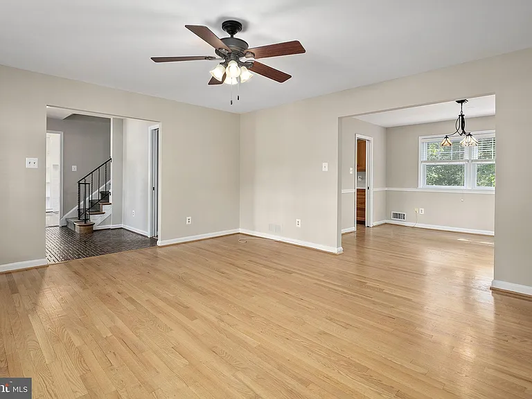 2542 N Wakefield St — Photo 10