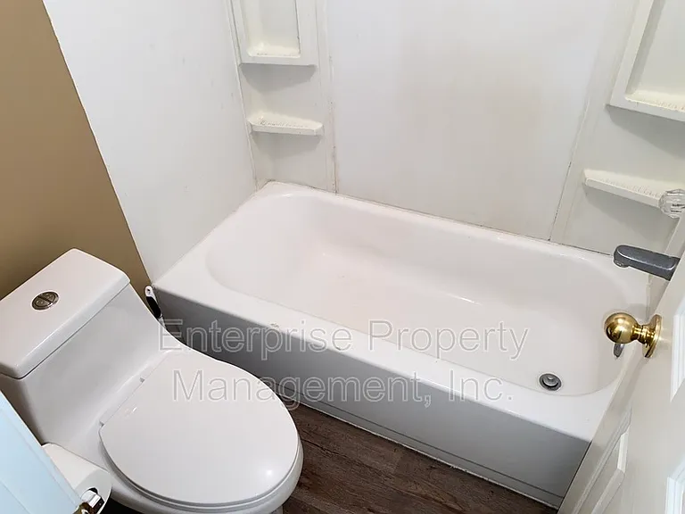 4444 Longtree Cv — Photo 27