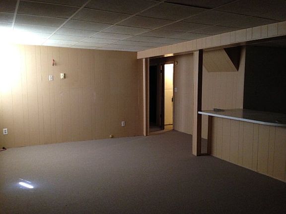 2nd image of 112 Mason Ct