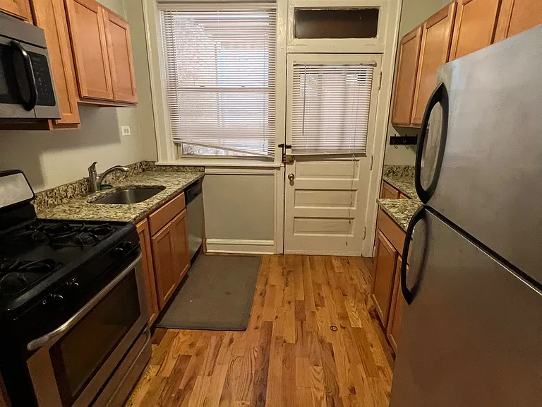 5042 N Wolcott Ave #1B — Photo 11