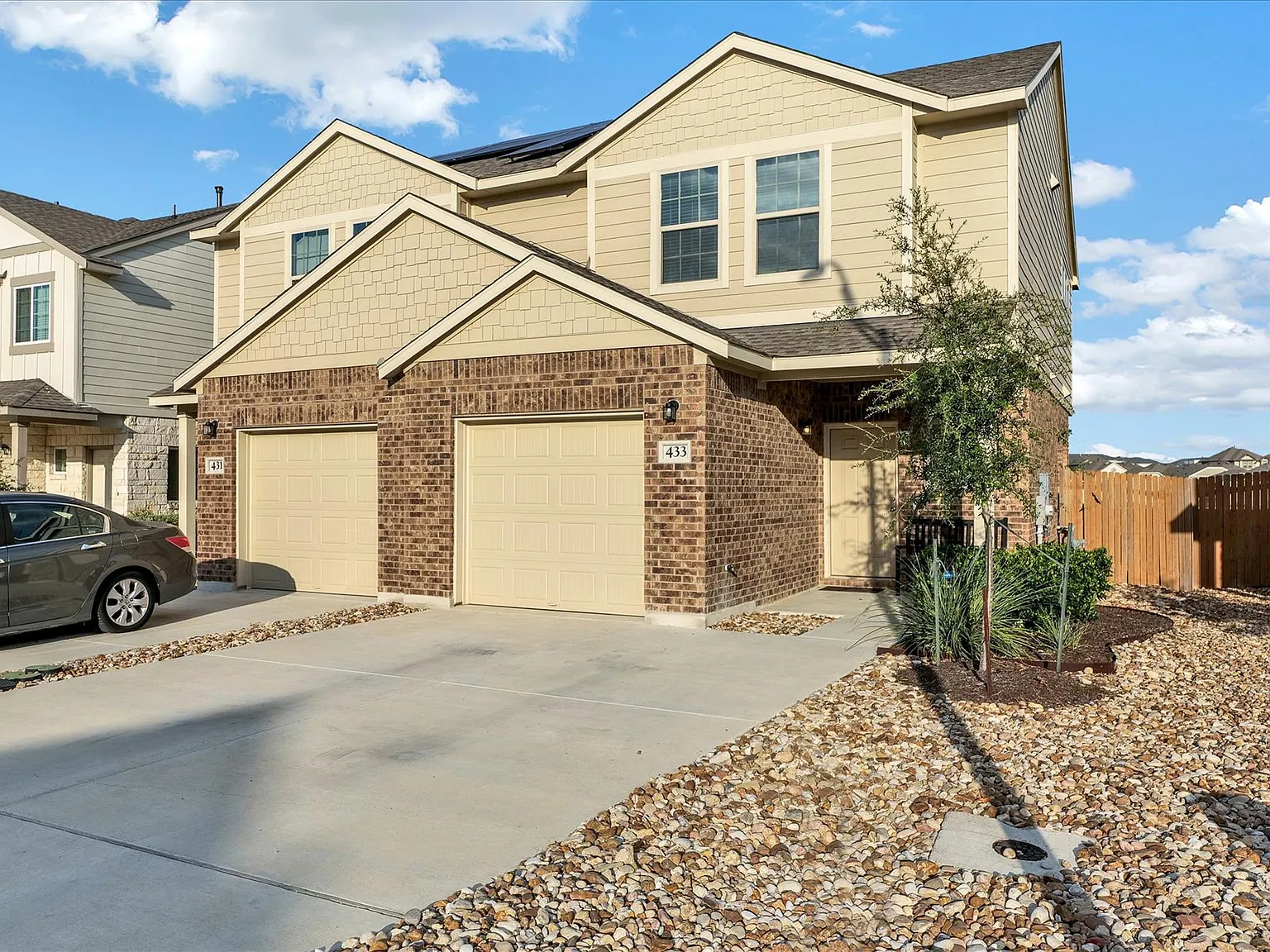 3 bed, 2.5 bath, 1406 sqft, $1,850 — Photo 1