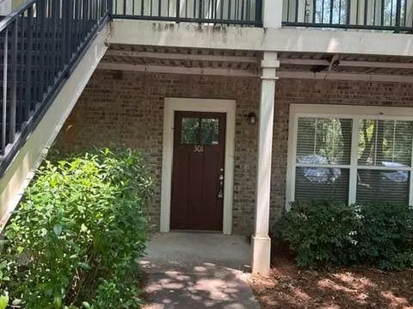 490 Barnett Shoals Rd APT 301, Athens, GA 30605