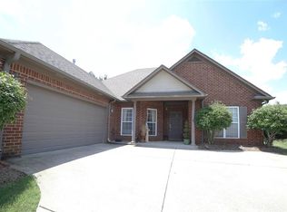 616 Chesser Ct, Chelsea, AL 35043