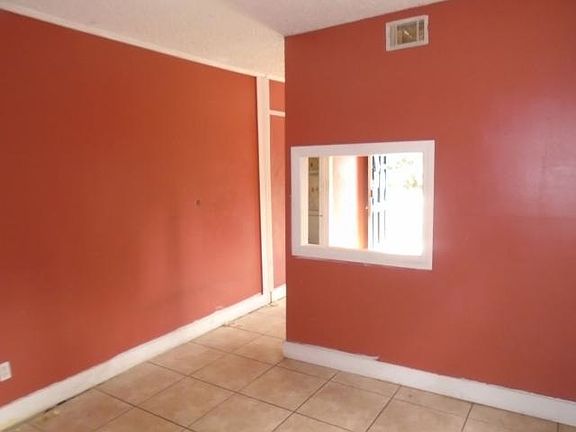 2nd image of 3504 E 10th Ave