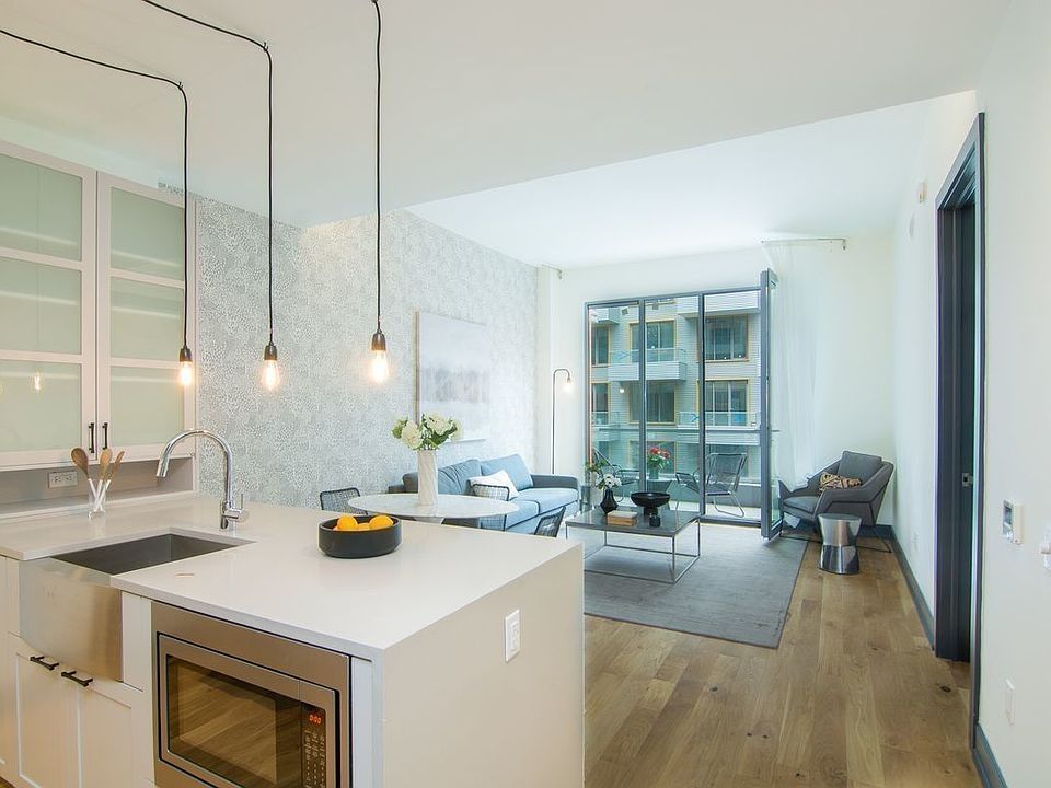 1st image of 10 Montieth St #591