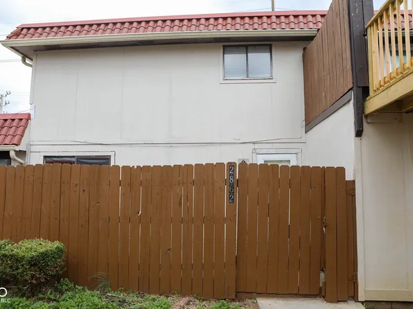 2862 Punto Alto Ct, Indianapolis, IN 46227