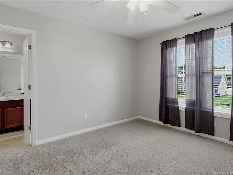 142 Collinwood Dr — Photo 29