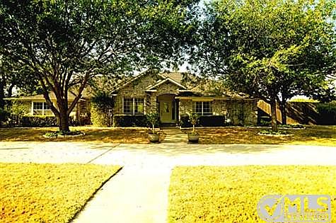 1st image of 605 Cross Timbers Dr