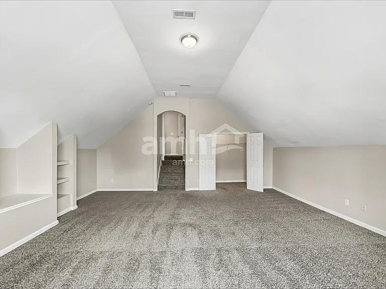 204 Annesbury Ln — Photo 18