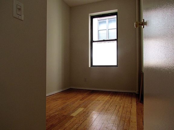 2nd image of 183 Sullivan St APT E3