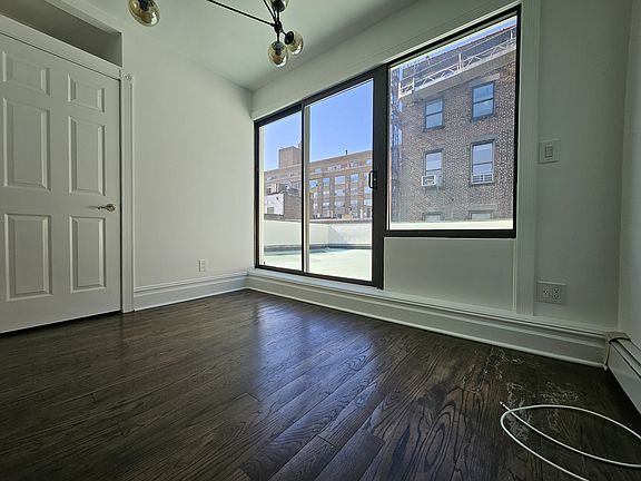 2nd image of 312 Bowery #Penthouse 4
