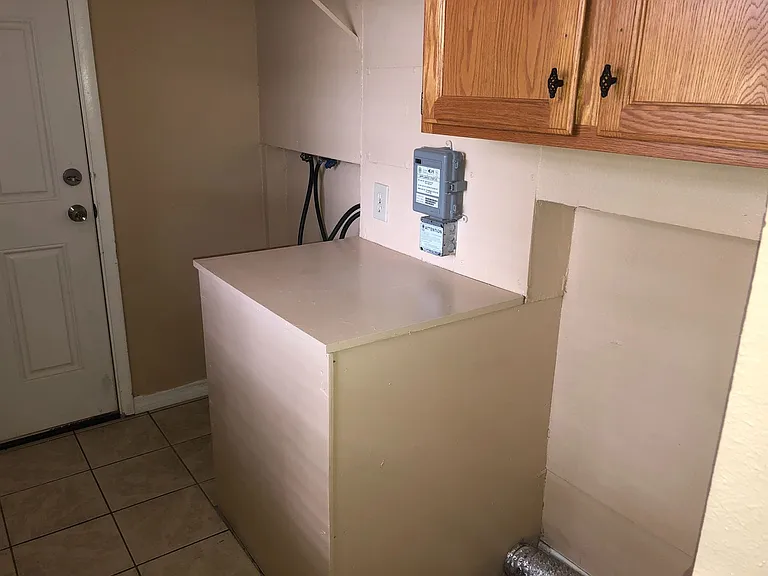 217 Acorn Dr — Photo 22