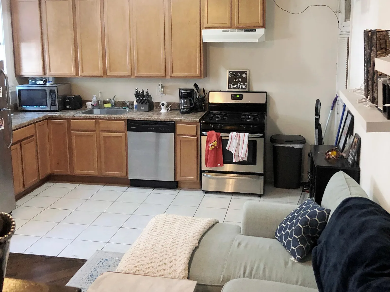 1 bed, 800 sqft, $2,295 — Photo 2