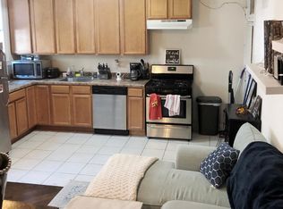 3325 N Lakewood Ave APT G, Chicago, IL 60657