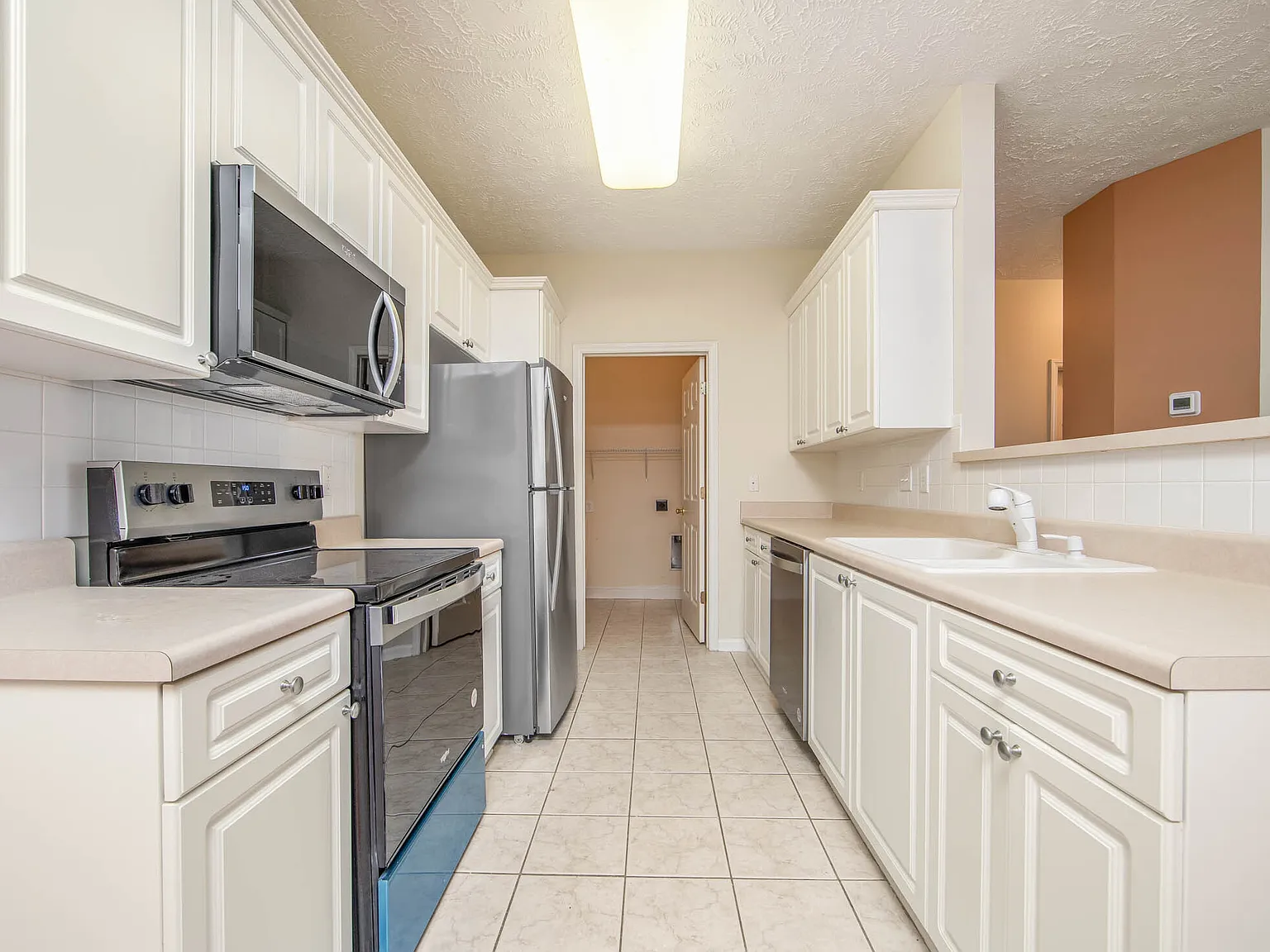 3930-101 Bardstown Ct. - TH — Photo 4