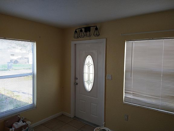 3rd image of 1902 Avenue N