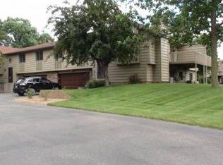 3866 Orchid Ln N, Plymouth, MN 55446