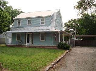 116 S Date St, Hillsboro, KS 67063