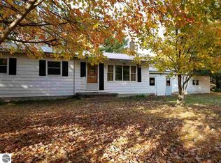 3790 W Kent Rd, Saint Louis, MI 48880