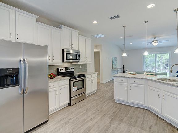4th image of 656 Sapelo Rd