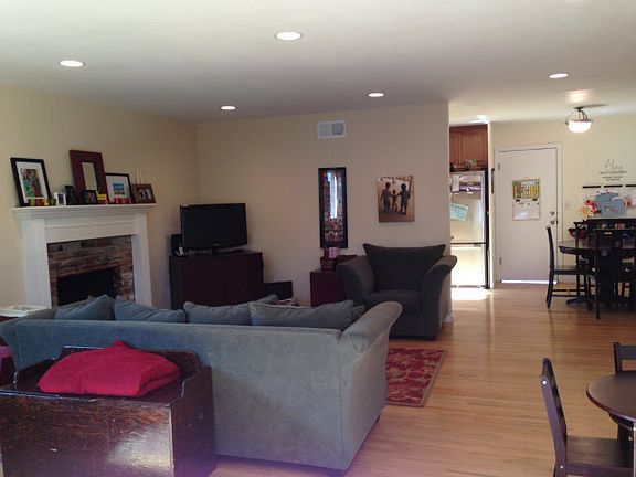 5th image of 1051 Polk Ave