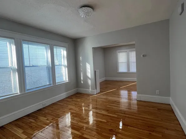 16 Corinthian Rd #1, Somerville, MA 02144