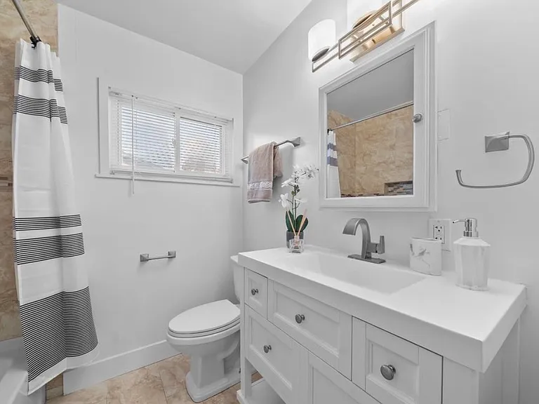 1728 Friedrick Dr — Photo 13
