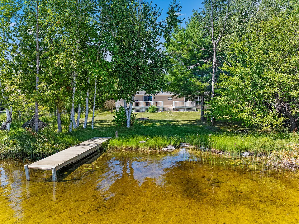 8160 Susan Shores Dr