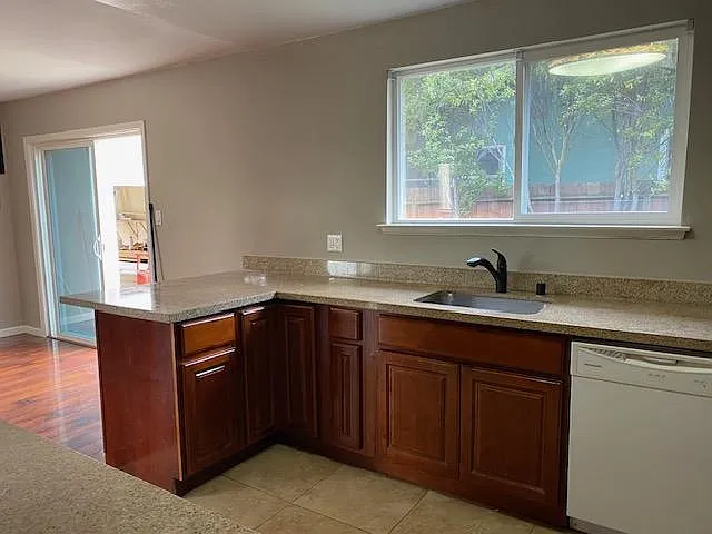 856 Arguello Blvd — Photo 8