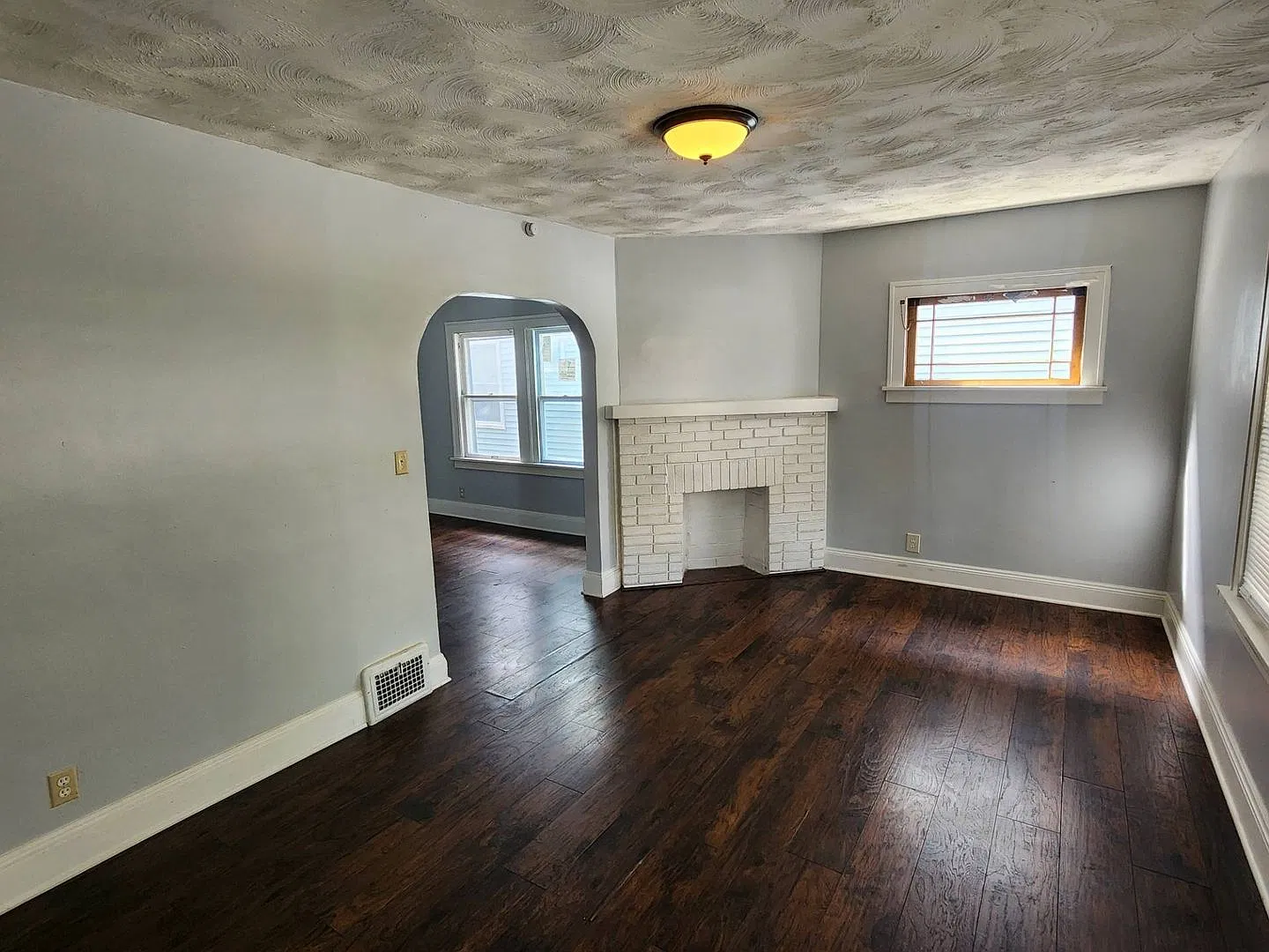 13706 Eaglesmere Ave. — Photo 4