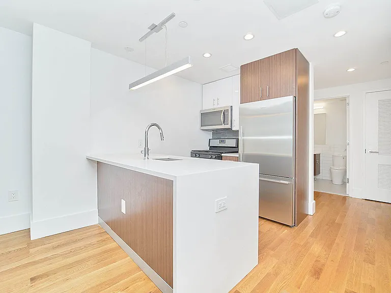 531 Myrtle Ave #5B — Photo 8