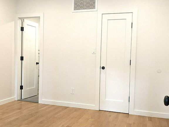 5th image of 37 Cambridge Pl