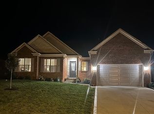 117 Sunningdale Dr, Georgetown, KY 40324
