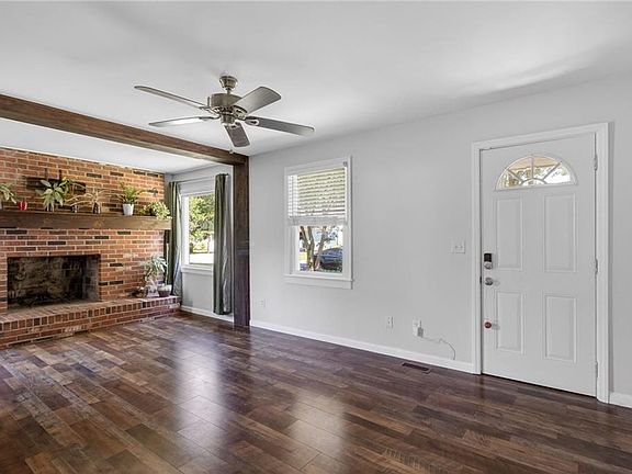 3rd image of 5352 Arthur Cir