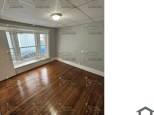 80 Harvest St, Rochester, NY 14605