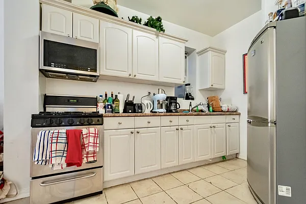 Rented by KYLM, LLC | media 17