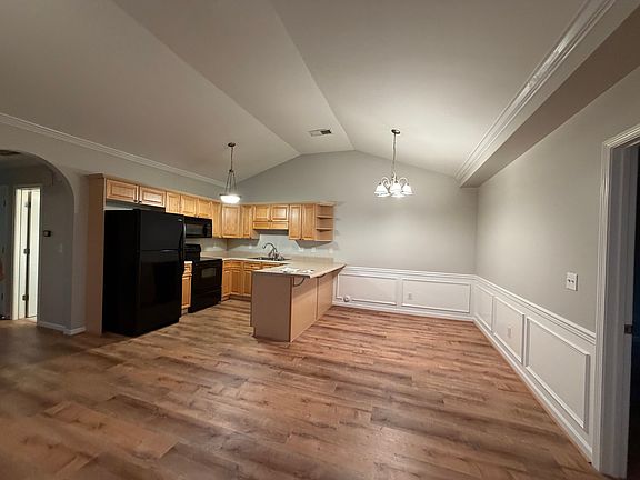 5th image of 572 Cahaba Manor Dr