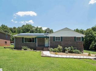 119 Greenbriar Dr, Simpsonville, SC 29680