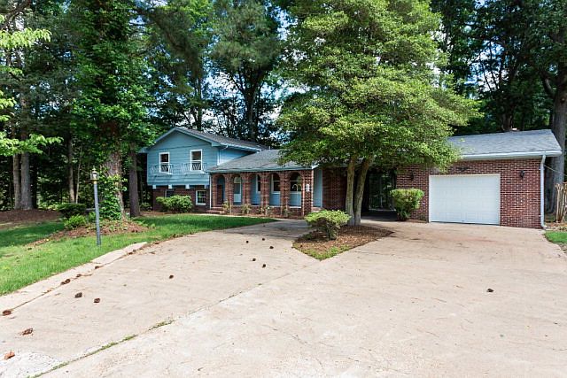 1st image of 605 Holly Vista Dr