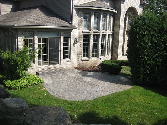 2nd image of 6608 Enclave Dr #1